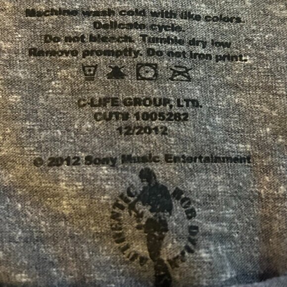 Bob Dylan t-shirt, gray, featuring image of harmonica and microphone, unisex L - Picture 4 of 4